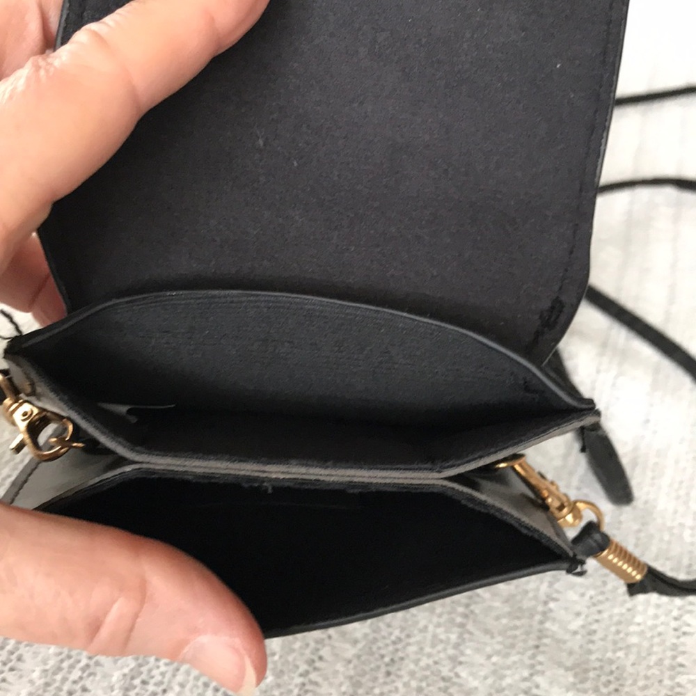 Mini cross body bag- like new! - Picture 2 of 4